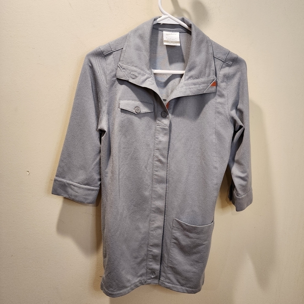 Nike Golf women's 3/4 Sleeves Gray Button Down Shirt size S